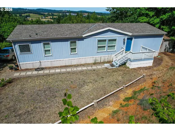 1897 COCHRANE LN, Dallas, OR 97338