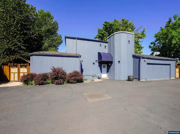 2613 Front St NE, Salem, OR 97301