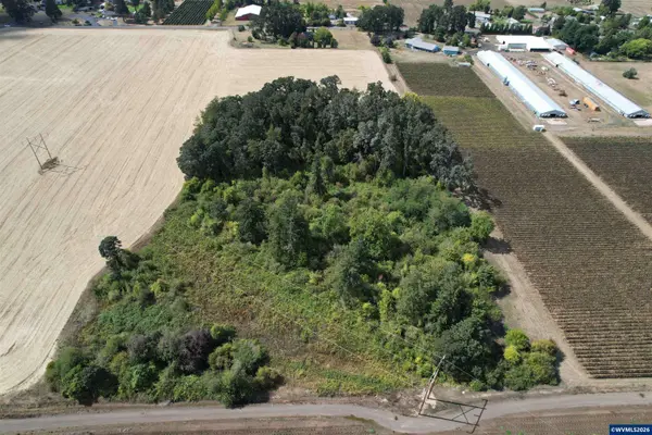 Oglesby Cir, Canby, OR 97013