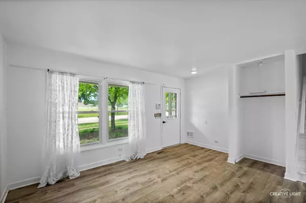 110 Delaware DR, Bolingbrook, IL 60440