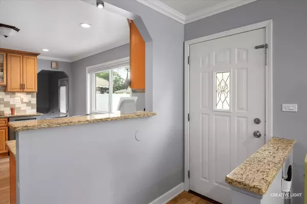 409 N Addison RD, Villa Park, IL 60181