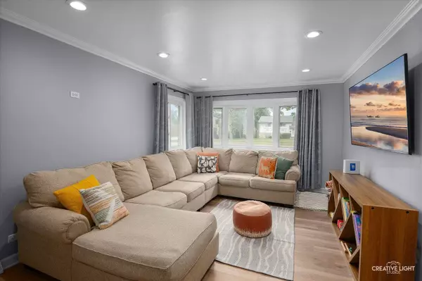 409 N Addison RD, Villa Park, IL 60181