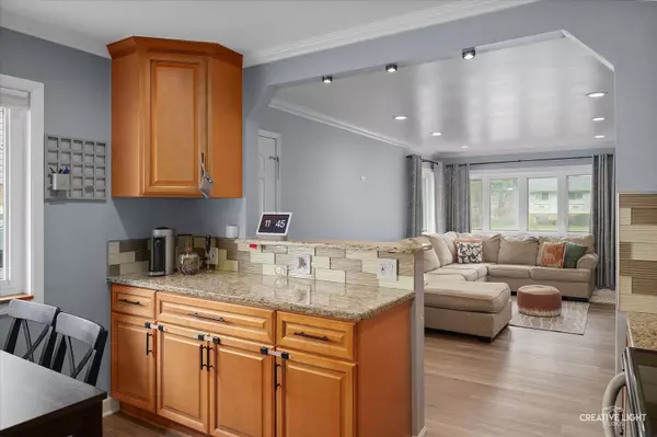 409 N Addison RD, Villa Park, IL 60181