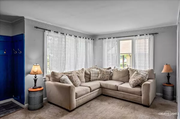 6937 97th ST, Chicago Ridge, IL 60415