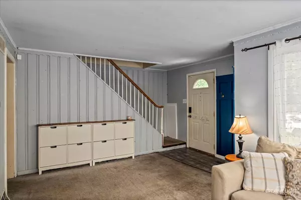 6937 97th ST, Chicago Ridge, IL 60415