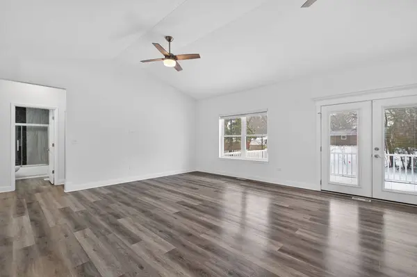 20929 Lakewoods Ln, Shorewood, IL 60404-0604