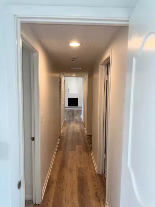 1424 Woodbridge RD #3D, Joliet, IL 60436