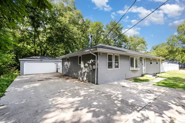 250 E 1st ST, Braidwood, IL 60408