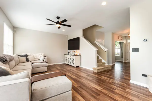 1306 Dauphin DR, Joliet, IL 60431