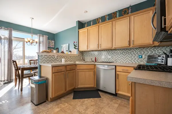 2413 Sunrise CIR #2413, Aurora, IL 60503