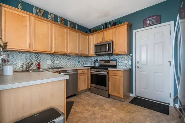 2413 Sunrise CIR #2413, Aurora, IL 60503