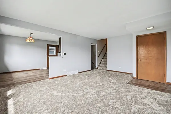 4029 N Grant ST, Westmont, IL 60559