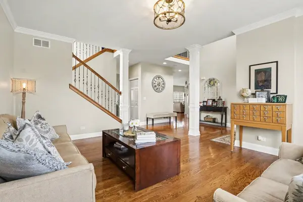 911 E Butterfield CIR, Shorewood, IL 60404