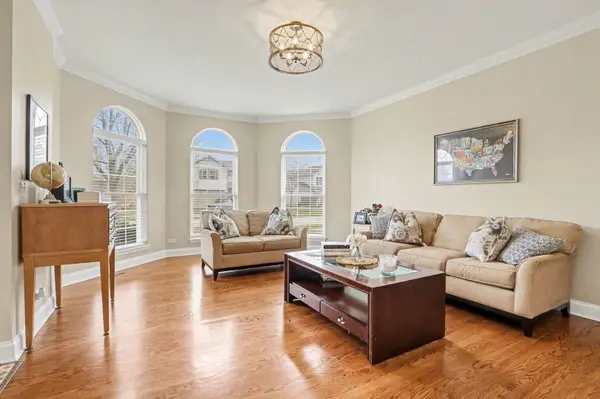 911 E Butterfield CIR, Shorewood, IL 60404