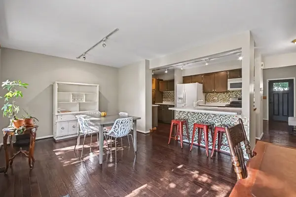 1134 Crimson CT, Naperville, IL 60564
