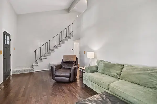 1134 Crimson CT, Naperville, IL 60564