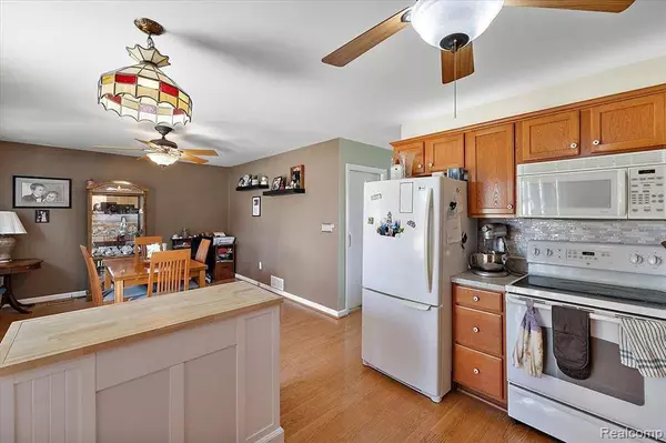 47445 LIZABETH Drive, Chesterfield Twp, MI 48047