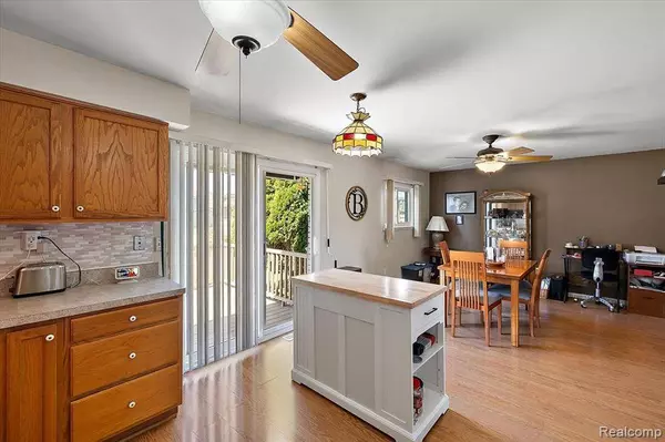 47445 LIZABETH Drive, Chesterfield Twp, MI 48047