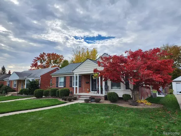 4711 ROBINWOOD Avenue, Royal Oak, MI 48073