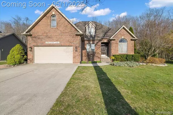 2756 E LAKE Drive, Kimball Twp, MI 48074