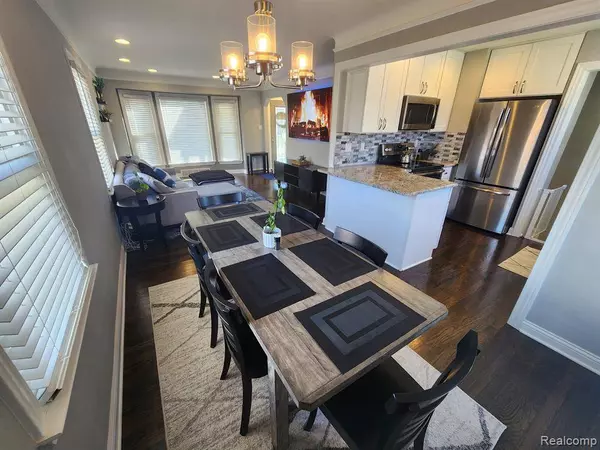 4711 ROBINWOOD Avenue, Royal Oak, MI 48073