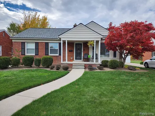 4711 ROBINWOOD Avenue, Royal Oak, MI 48073