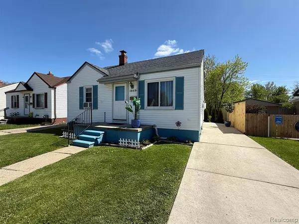 19590 GEORGIA Street, Roseville, MI 48066