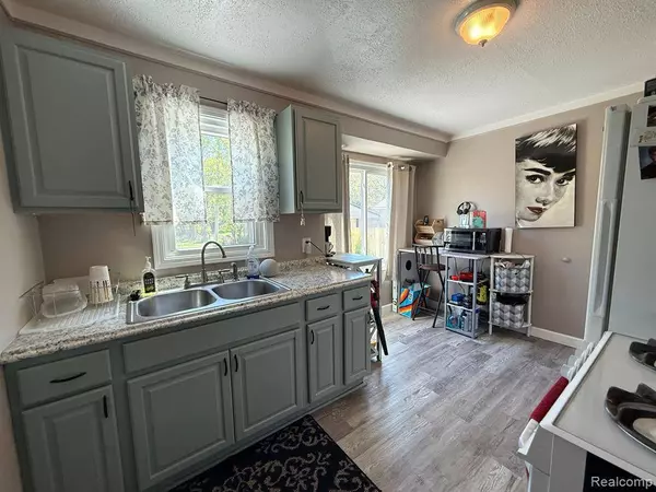 19590 GEORGIA Street, Roseville, MI 48066