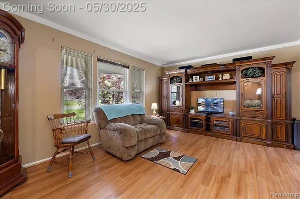 7188 Vicksburg Circle, Shelby Twp, MI 48317