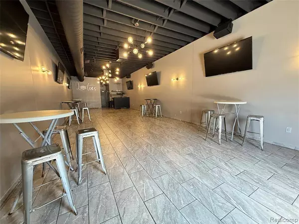 16166 Meyers Road, Detroit, MI 48235