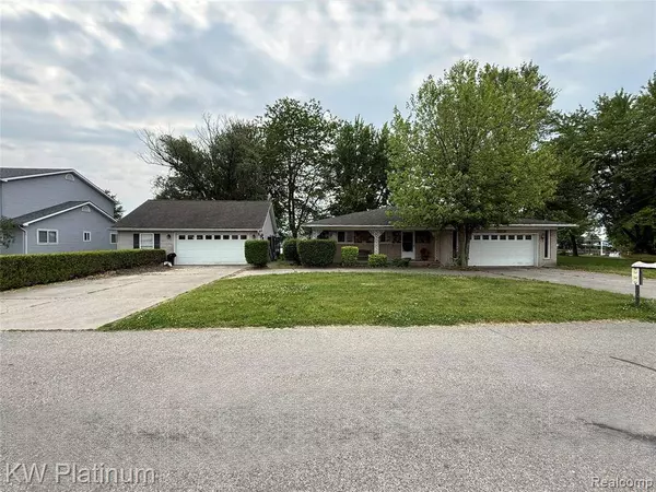 7275 Bluebill Street, Algonac, MI 48001