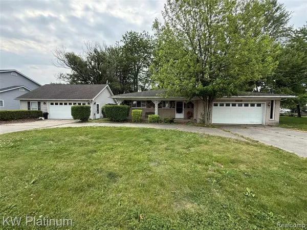 7275 Bluebill Street, Algonac, MI 48001