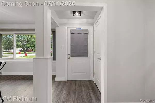 39365 Memory Lane, Harrison Twp, MI 48045