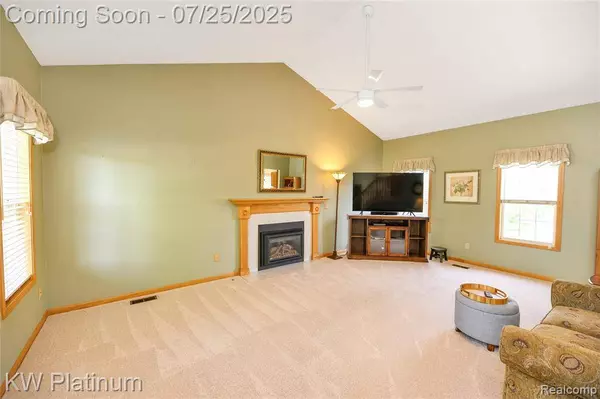 2410 Renfrew Way, Lansing, MI 48911