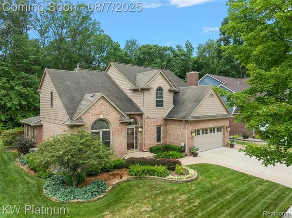 691 Lake Ridge Road, Rochester Hills, MI 48307