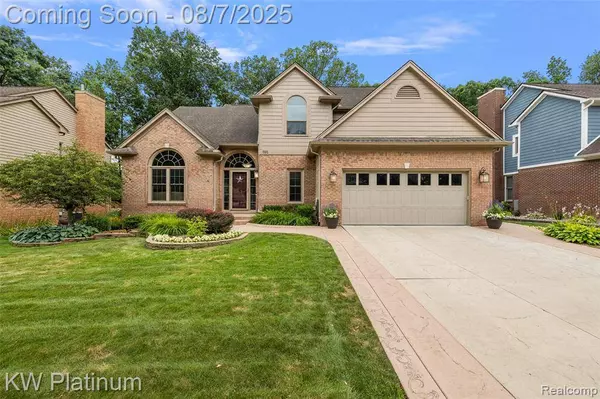 691 Lake Ridge Road, Rochester Hills, MI 48307