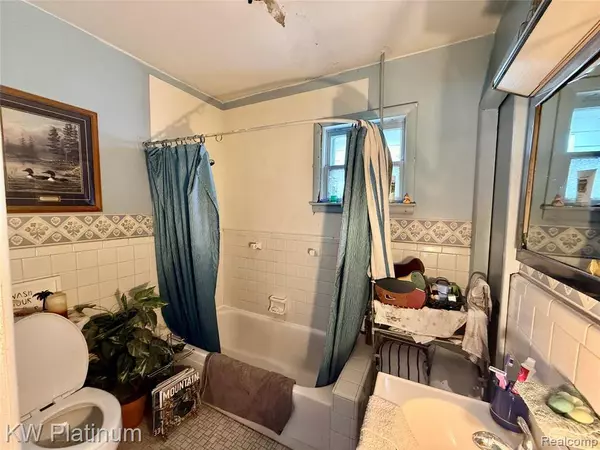 731 Bancroft Street, Port Huron, MI 48060