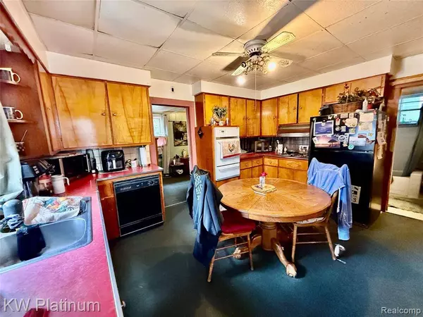 731 Bancroft Street, Port Huron, MI 48060