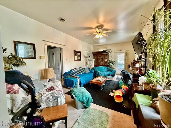 731 Bancroft Street, Port Huron, MI 48060