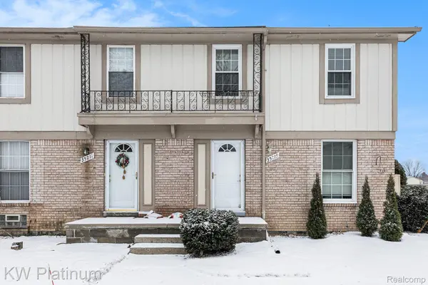 35213 Taffy DR, Sterling Heights, MI 48312