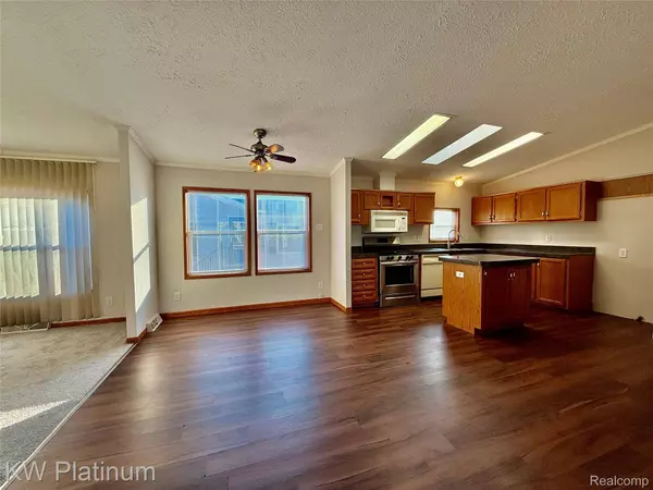 49872 Teton, Shelby Twp, MI 48315