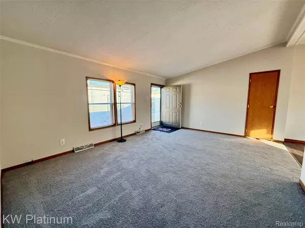 49872 Teton, Shelby Twp, MI 48315