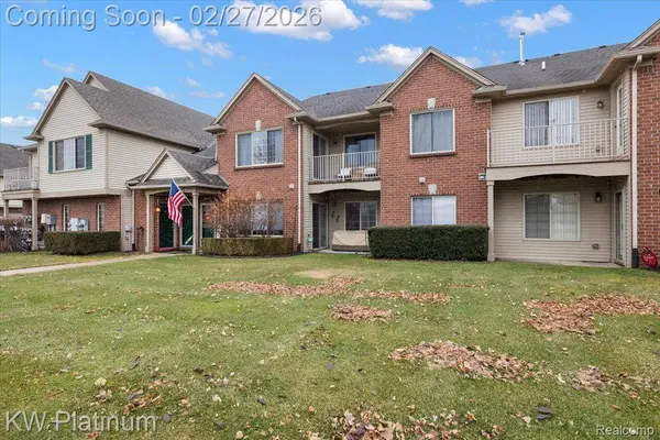 45519 Hidden View CT, Utica, MI 48315