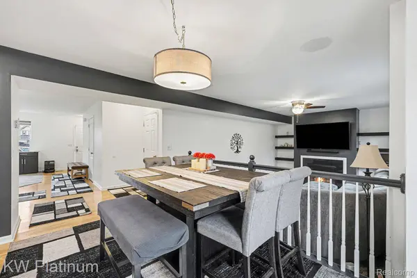 58612 Virginia CIR, New Haven Village, MI 48048