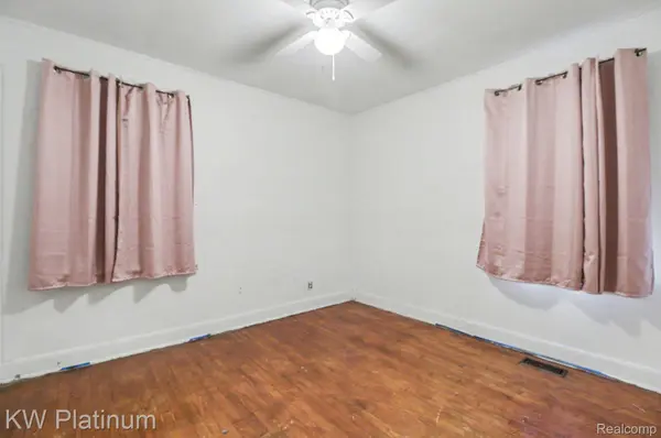 5937 Whittier ST, Detroit, MI 48224