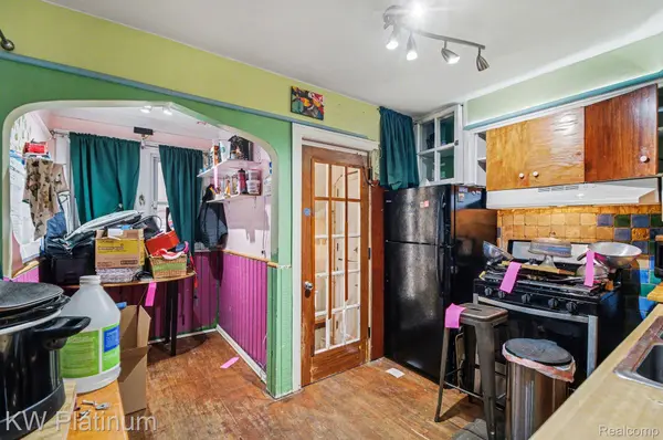 5937 Whittier ST, Detroit, MI 48224