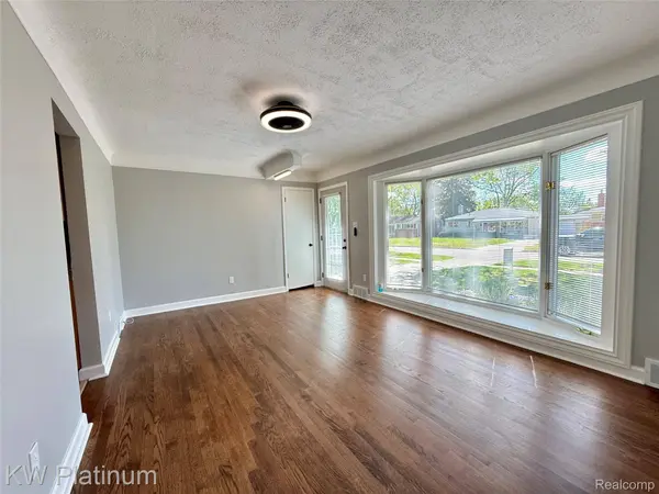 25530 Marilyn AVE, Warren, MI 48089
