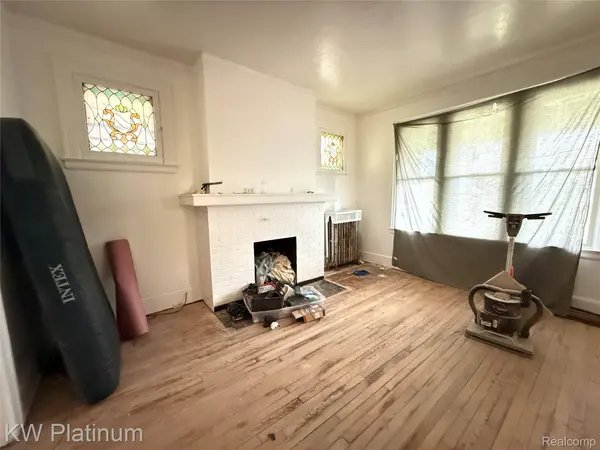 4235 Van Dyke ST, Detroit, MI 48214