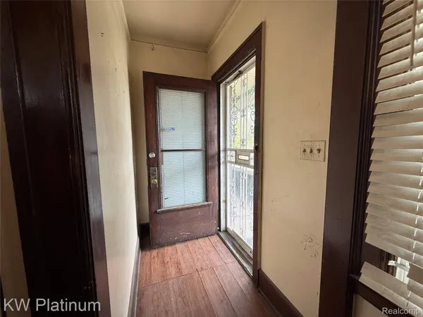 4235 Van Dyke ST, Detroit, MI 48214