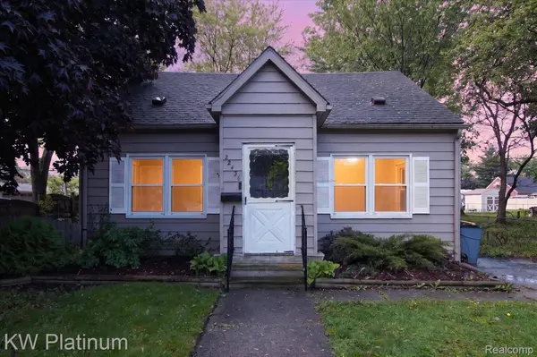 22436 Doremus ST, St. Clair Shores, MI 48080